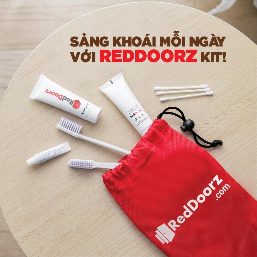 Reddoorz @ Pham Ngu Lao Street 3 Otel Ho Şi Min Dış mekan fotoğraf
