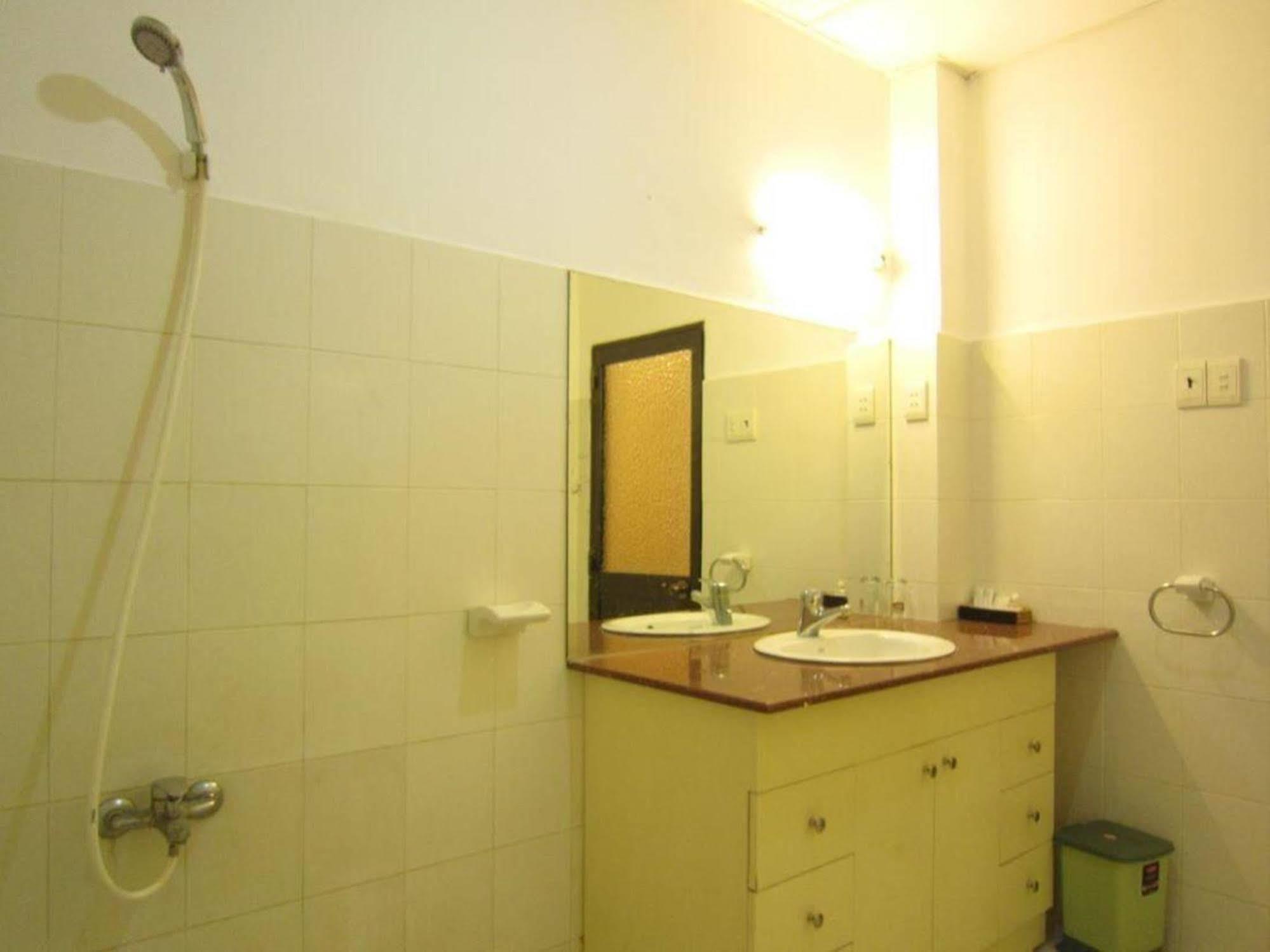 Reddoorz @ Pham Ngu Lao Street 3 Otel Ho Şi Min Dış mekan fotoğraf